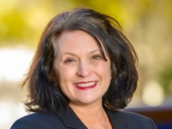 Woman wearing a black jacket